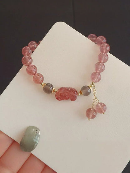 Natural Strawberry Quartz Pixiu Bracelet, Women's Bracelet with Pink Crystal Round Beads and Gray Agate, a perfect gift for friends.