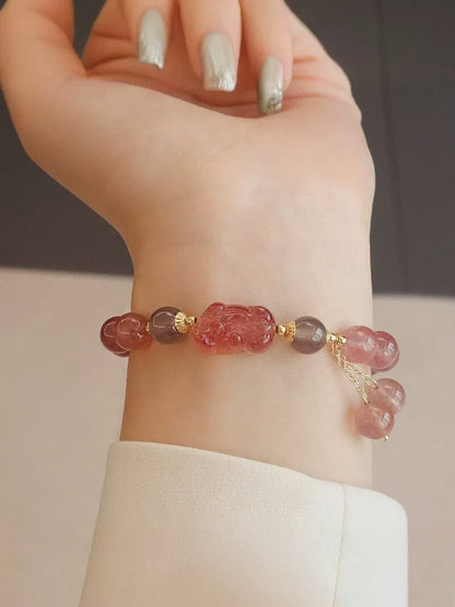 Natural Strawberry Quartz Pixiu Bracelet, Women's Bracelet with Pink Crystal Round Beads and Gray Agate, a perfect gift for friends.