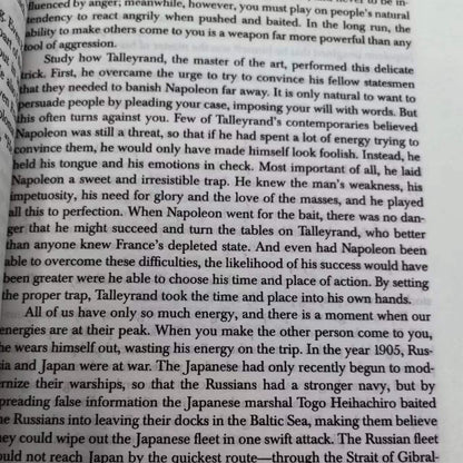 The 48 Laws of Power -- Robert Greene